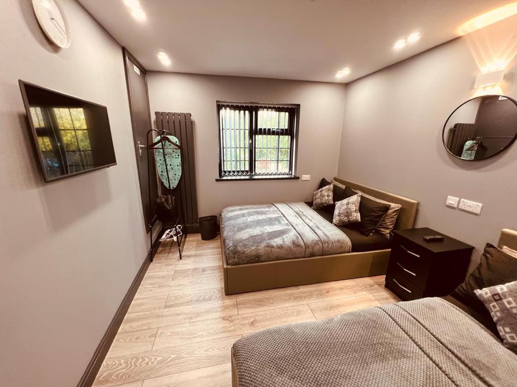 Urban Escape *4 Bedroom House* With Free Parking バーミンガム エクステリア 写真