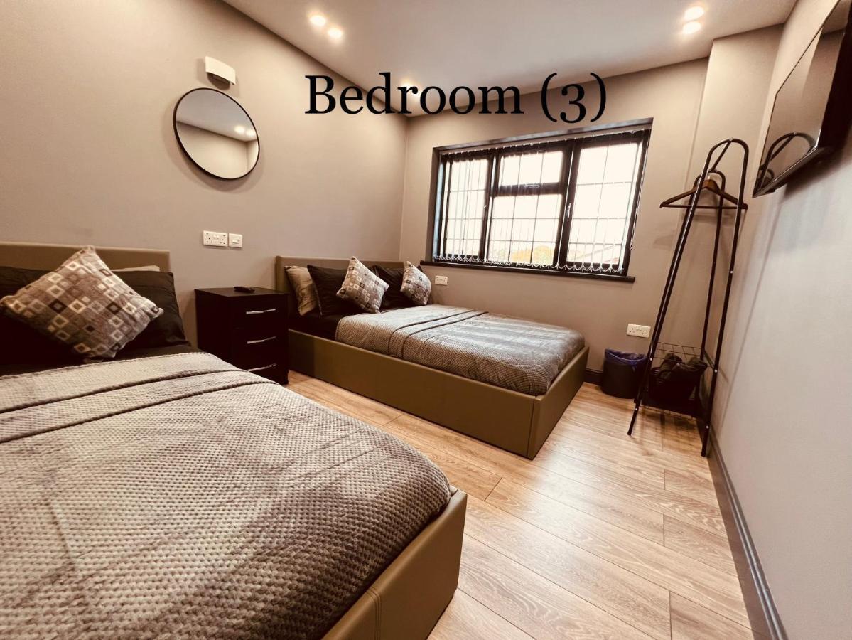 Urban Escape *4 Bedroom House* With Free Parking バーミンガム エクステリア 写真