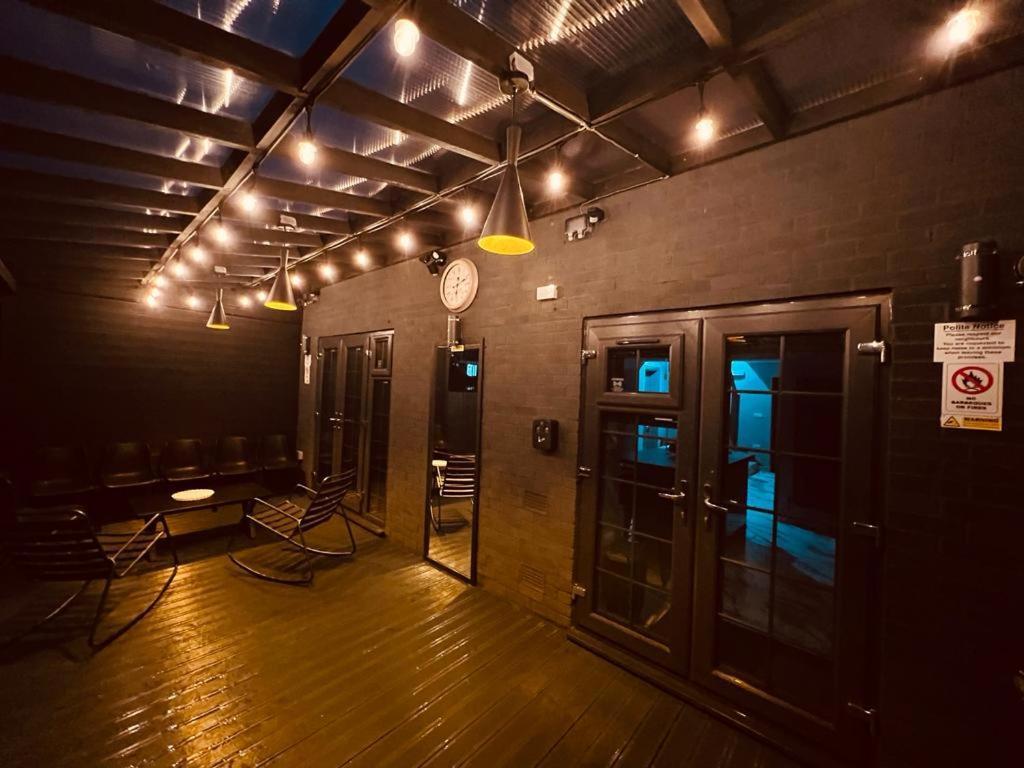 Urban Escape *4 Bedroom House* With Free Parking バーミンガム エクステリア 写真